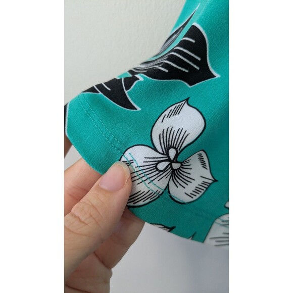 Susan Graver Top 3X Liquid Knit Floral Butterfly Blouse Flutter Sleeve Tropical - Picture 3 of 9